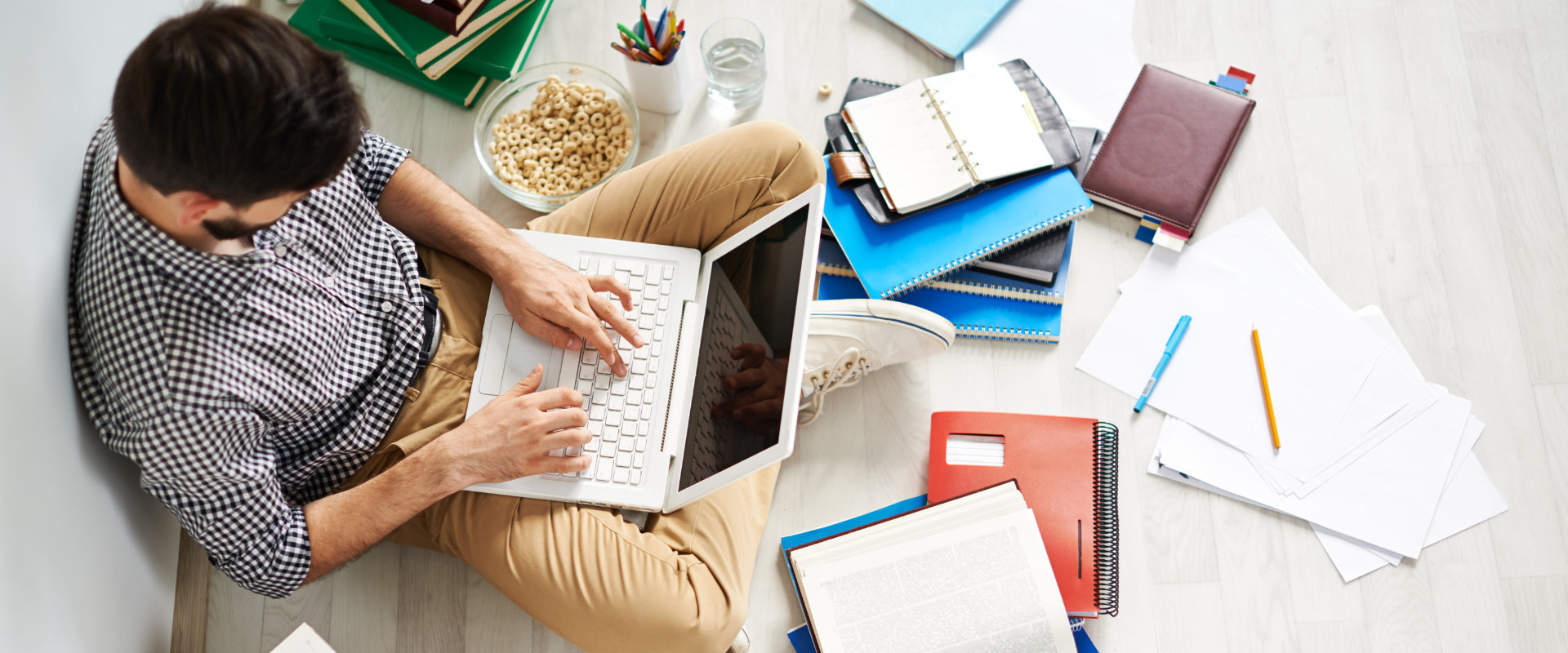 How to Successfully Complete Your Dissertation: A Guide to Research Methodology and Data Analysis